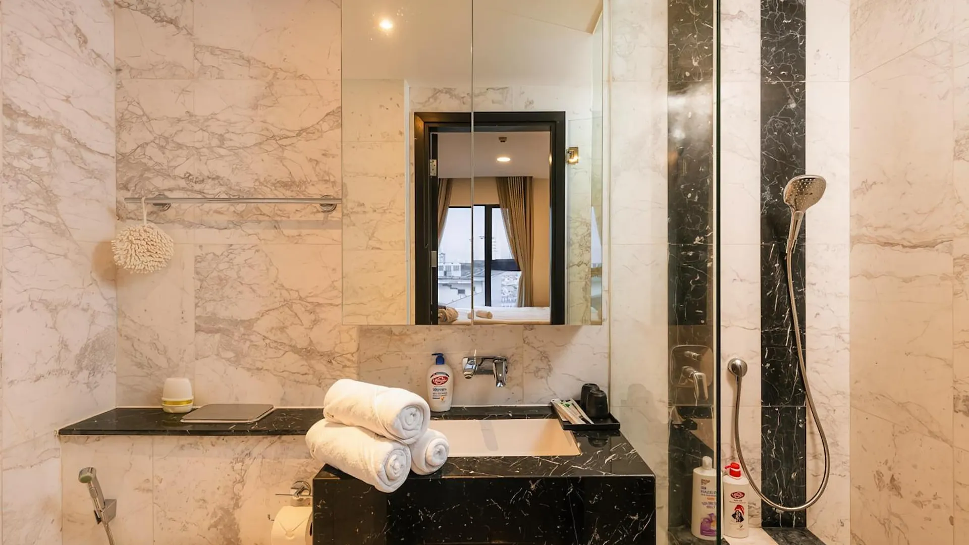 Imperial Elegance Zenity D1 Apartment Ho Chi Minh City